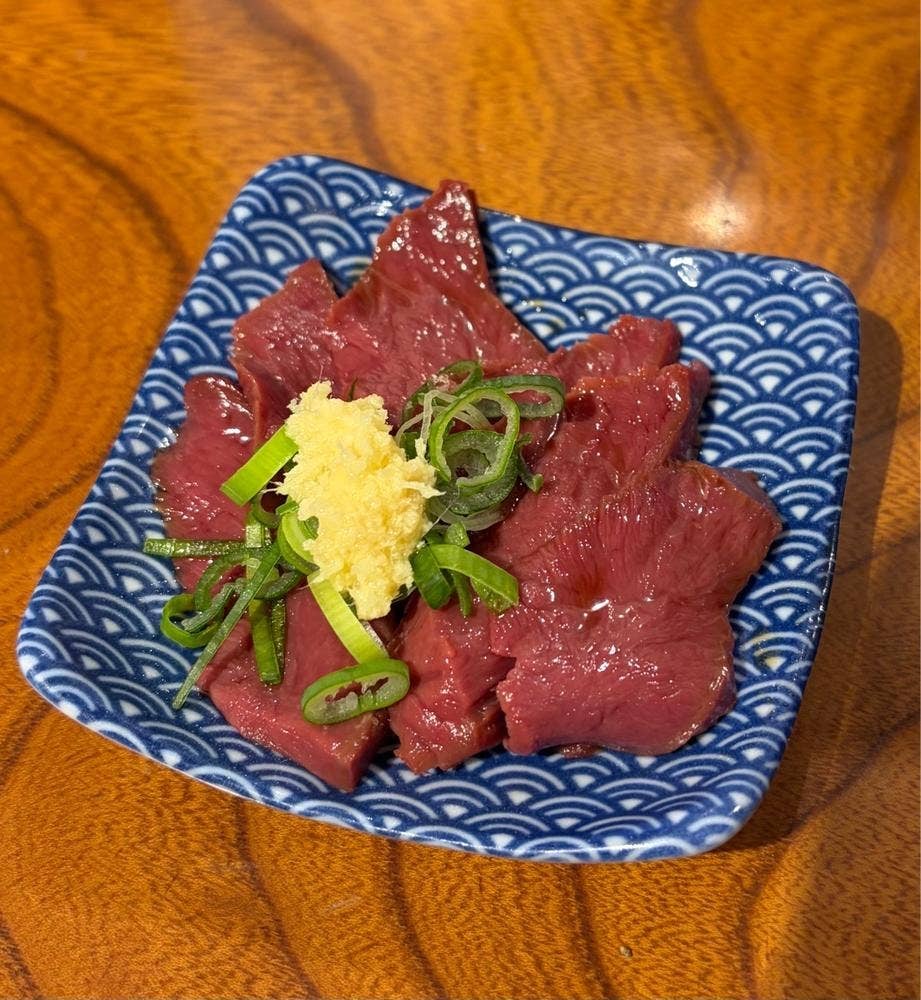 生ホルモンと本マグロ 立ち萬 ホワイティうめだ店