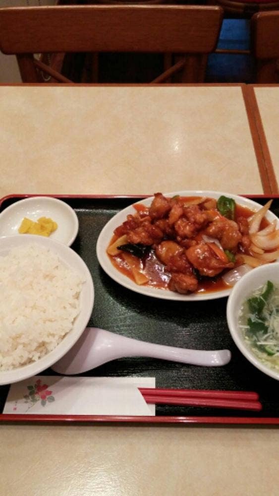 ダイニング桃華