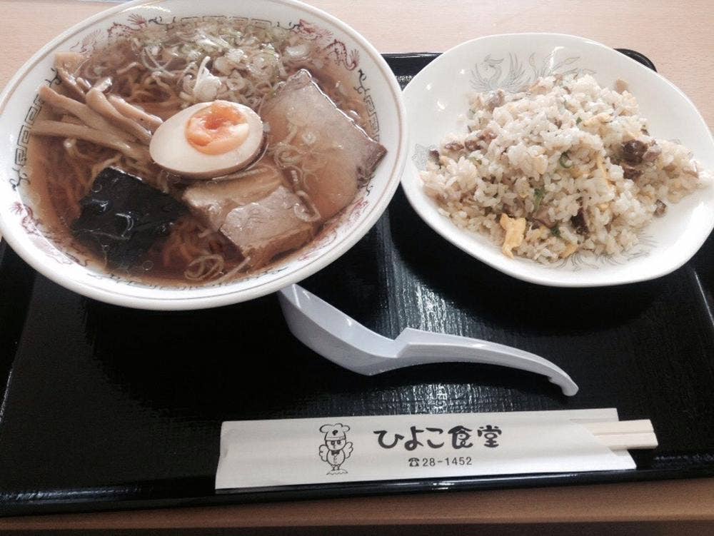 ひよこ食堂