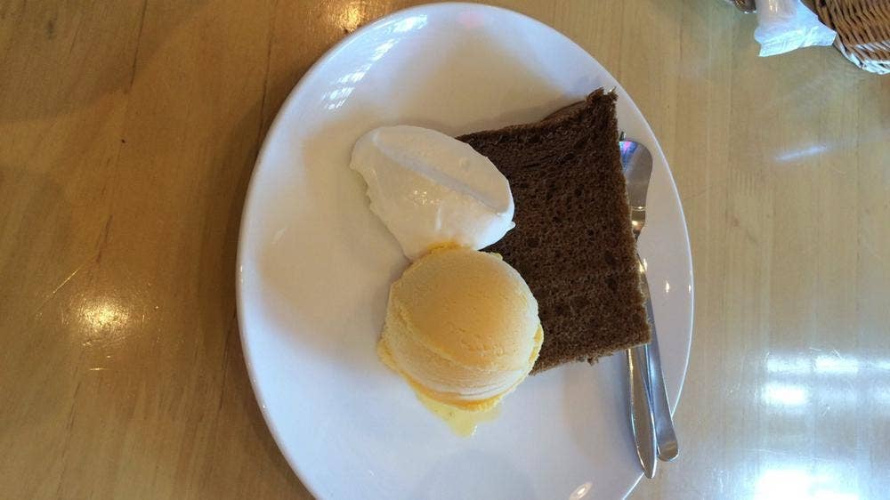 シフォンケーキと紅茶の店 詩穂音