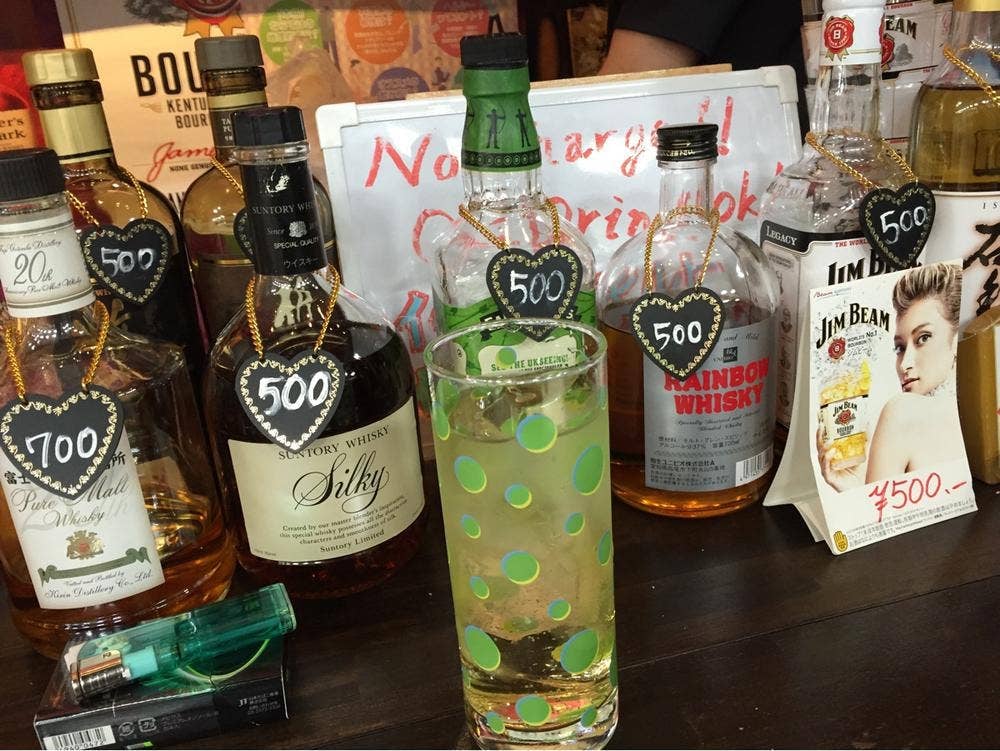 ショットバー MOMO