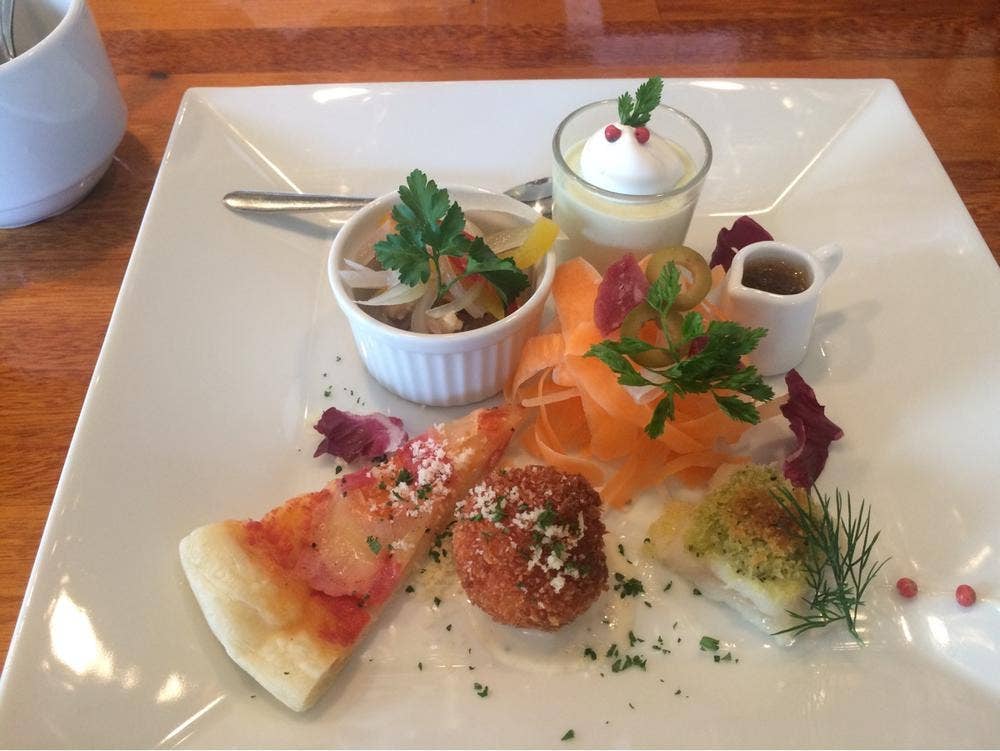 BAR & CAFE WOOD
