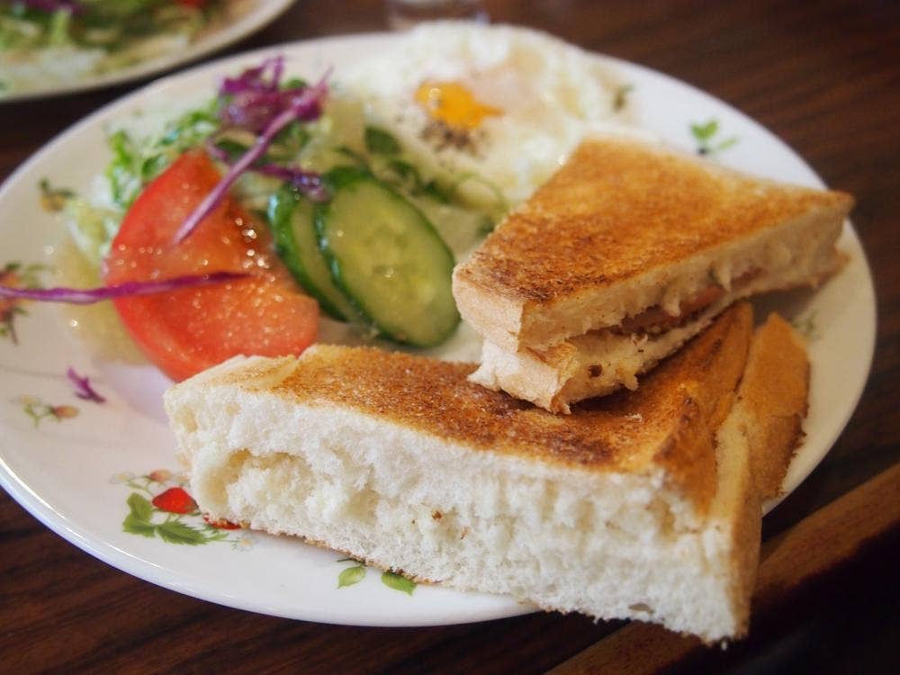 カフェ ボンソワ