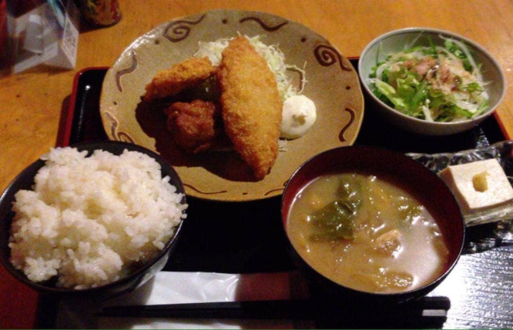 居酒屋 ぶんぶん