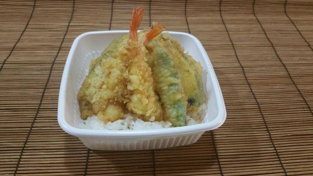 からあげ専門店 あげまる