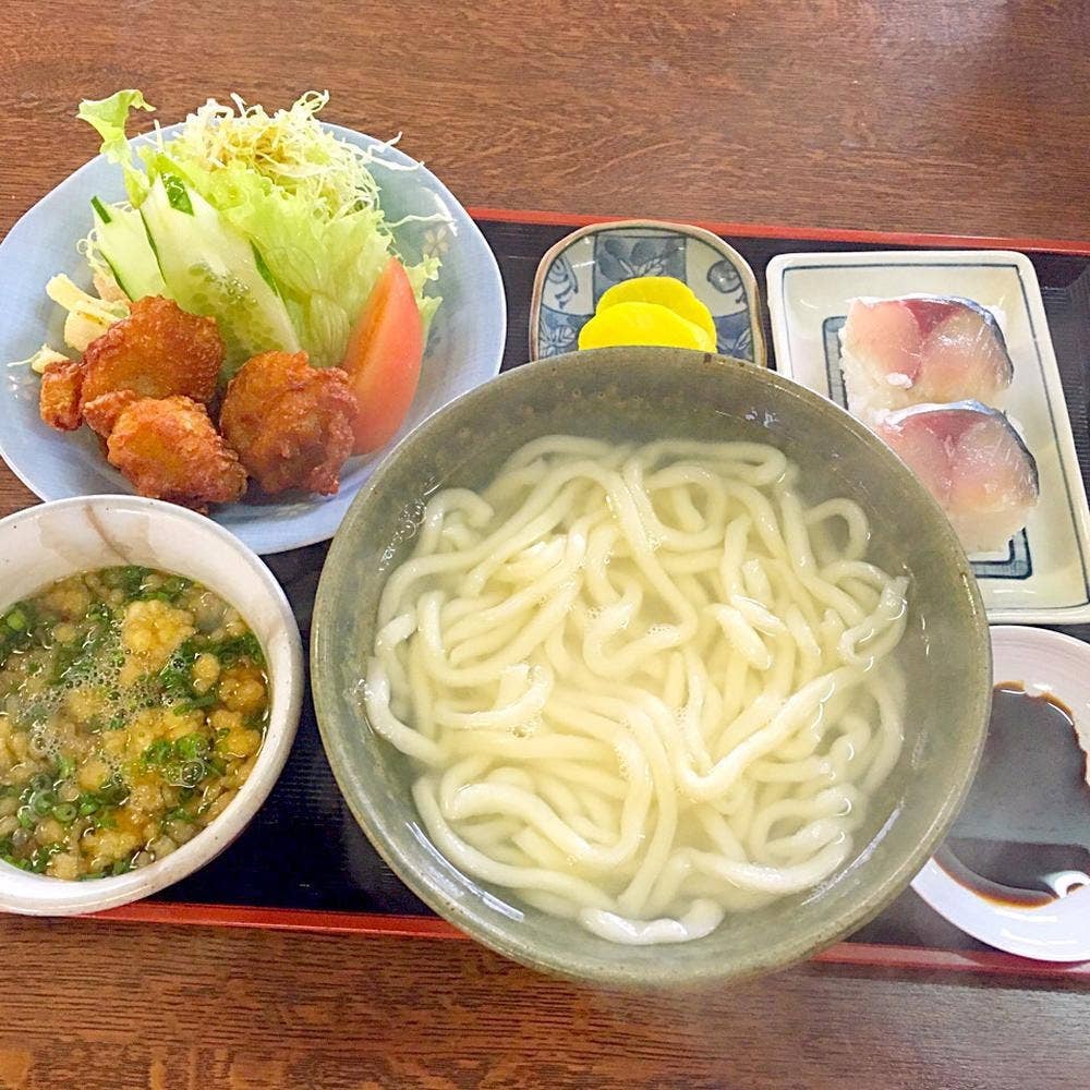 八遇来うどん