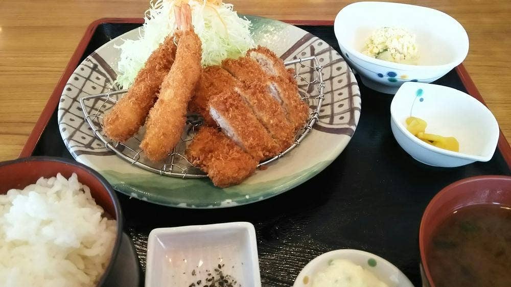 かつ家内間店