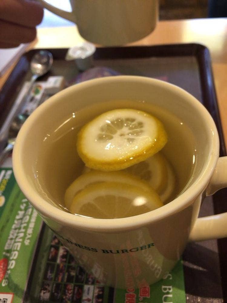 フレッシュネスバーガー 白山駅前店