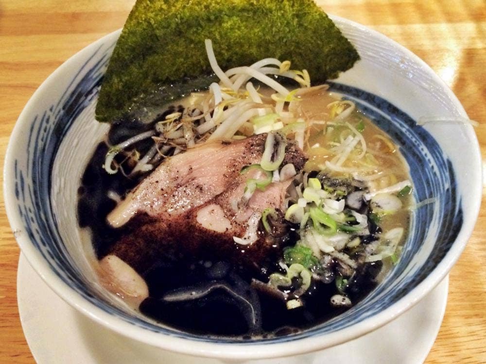 琉家 泊店