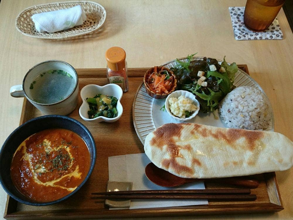 雑貨とカフェと古道具 Patrie