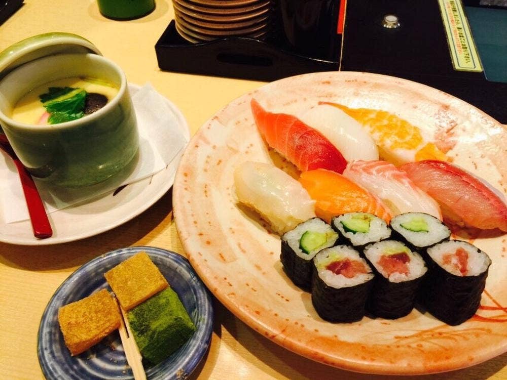 廻転すし 海へ 桑名店