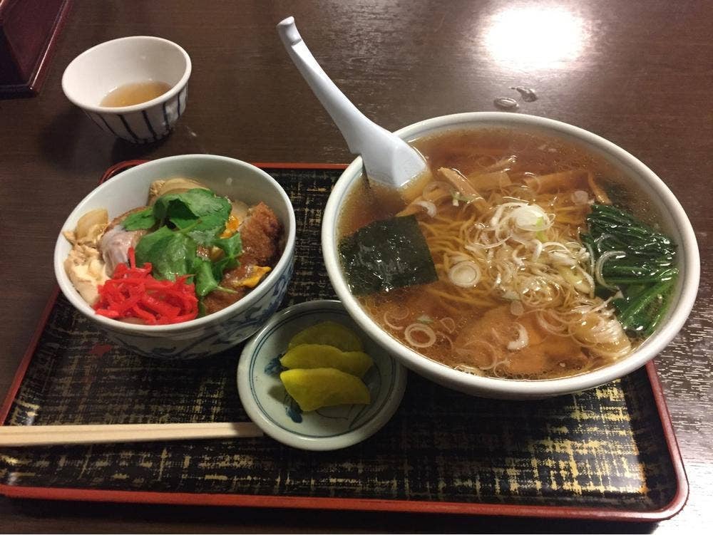 そば処 さかえや