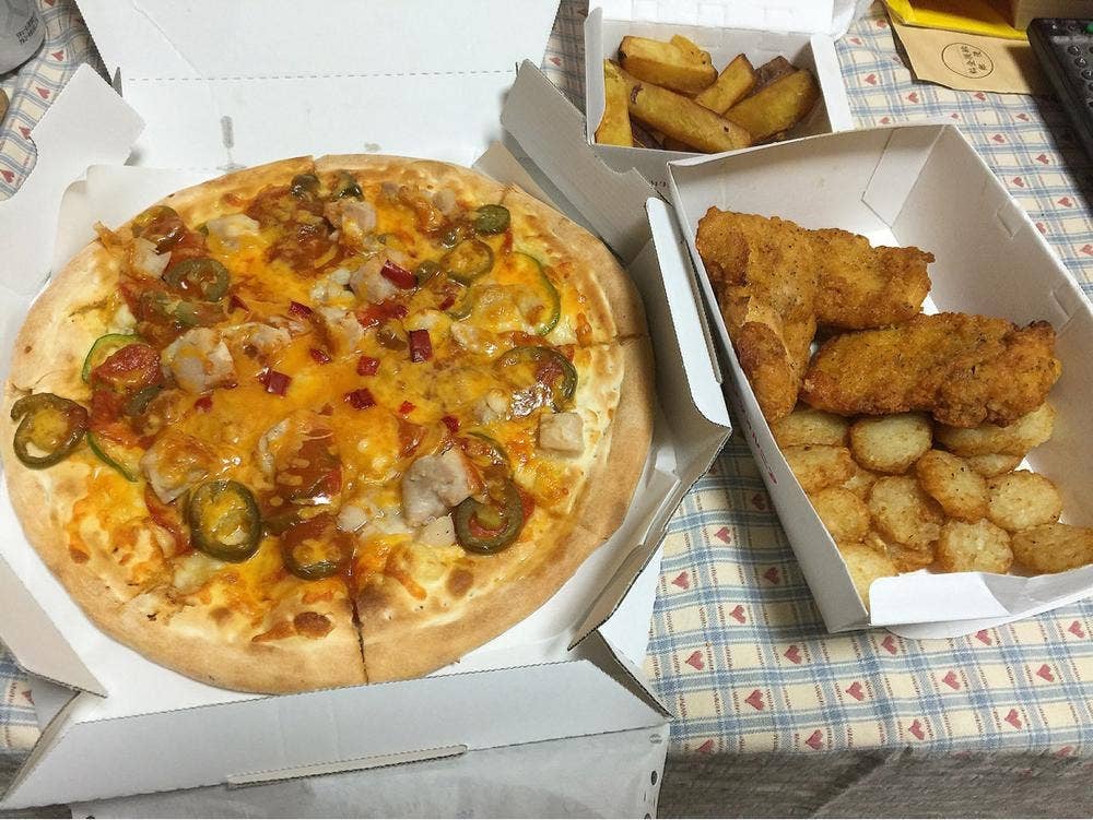 ピザ・カリフォルニア 大在店