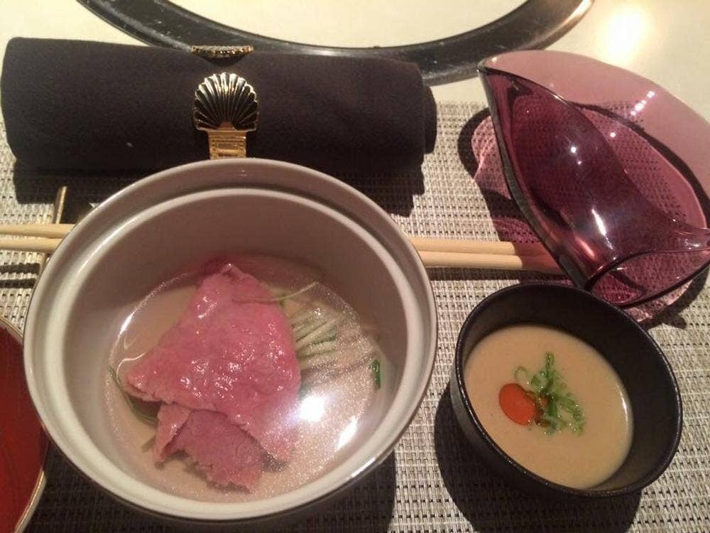 炭火焼肉栄亭