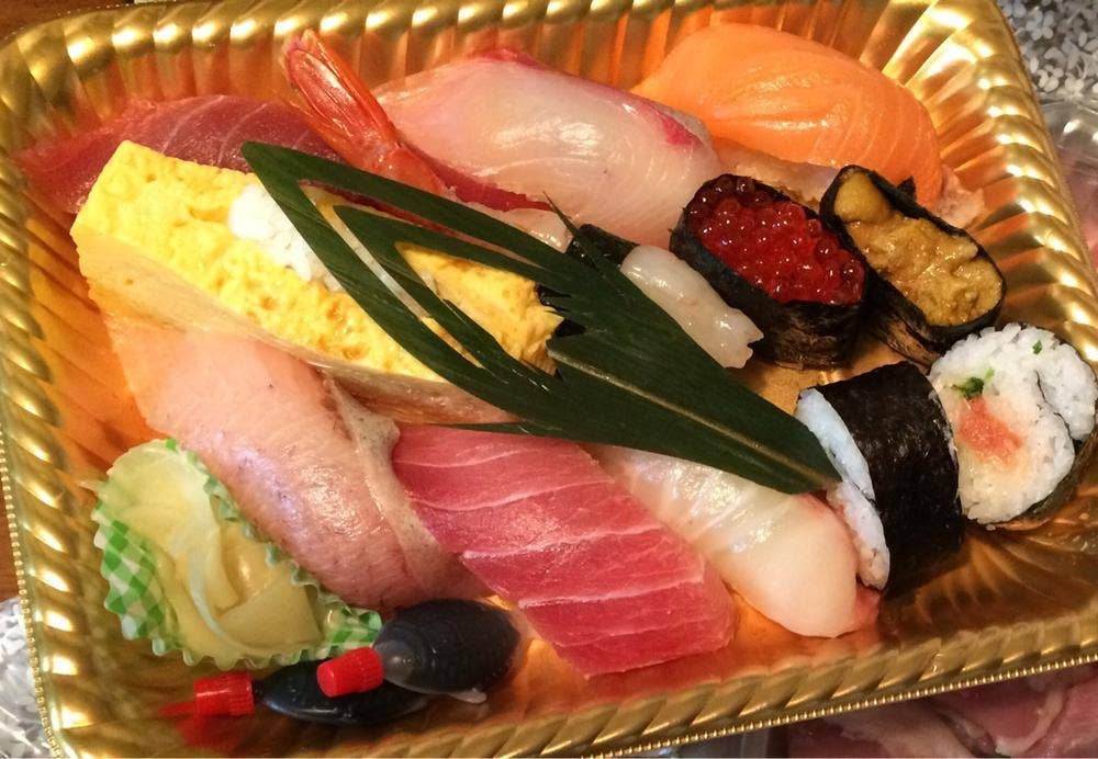 すし哲