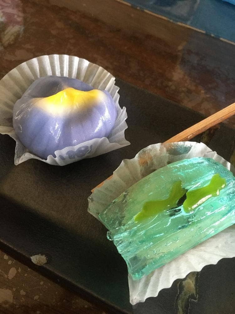 亀屋菓子店