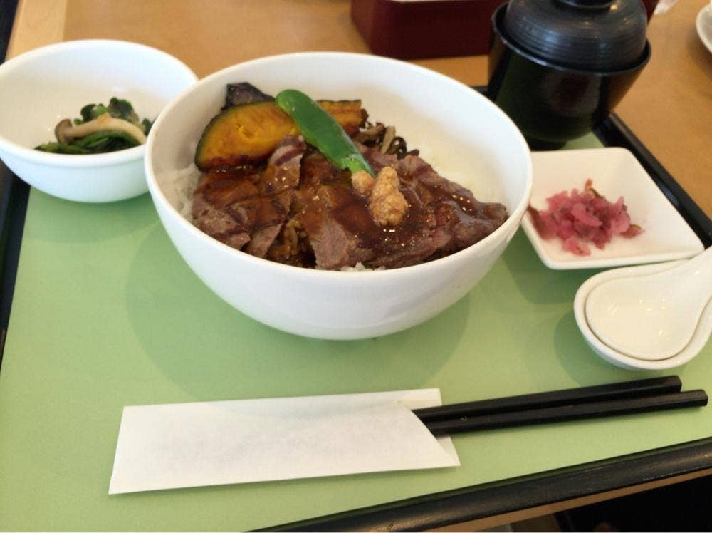 ロイヤルホスト 学が丘店