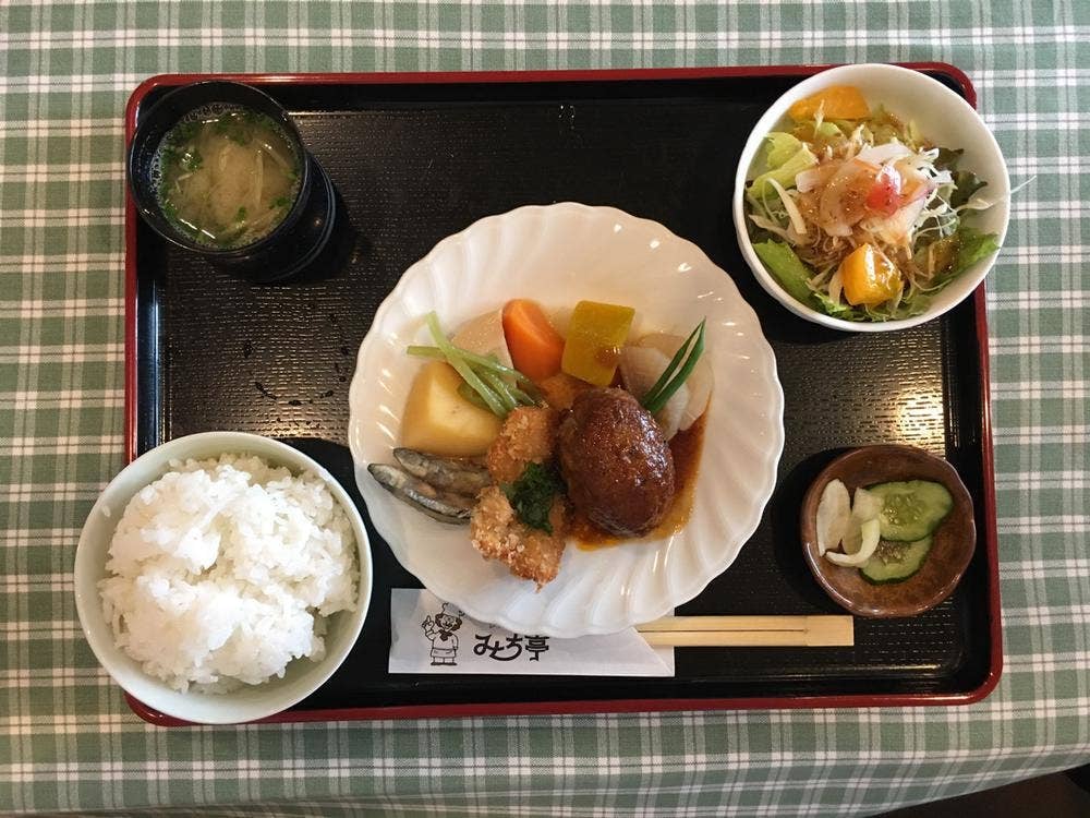 レストランみち亭