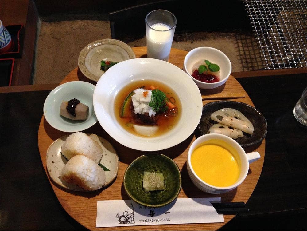 囲炉裏料理 与一