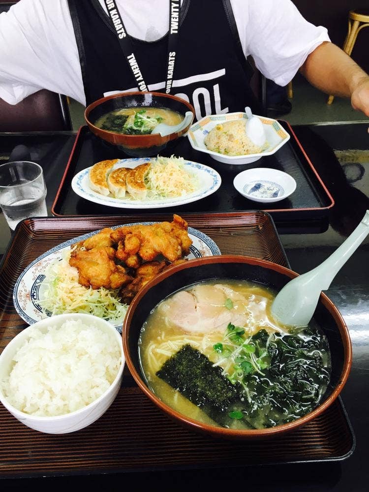 とん珍亭 国場店