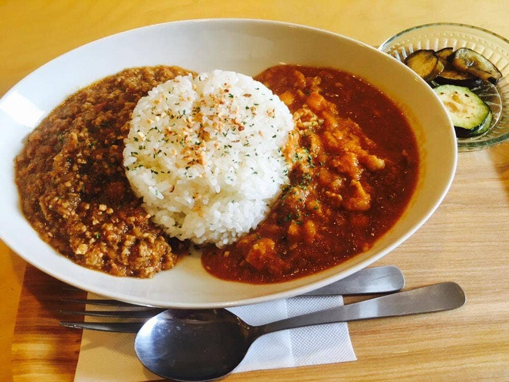 カレーとコーヒーとチャイ かばくん