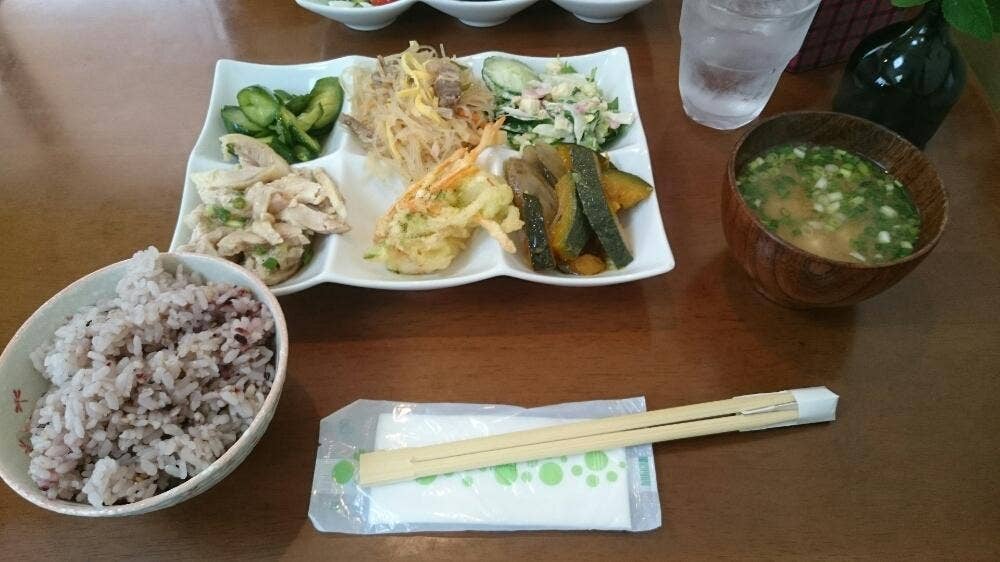 ヤサカ