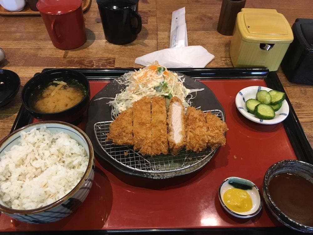 かつれつ亭 新居浜店