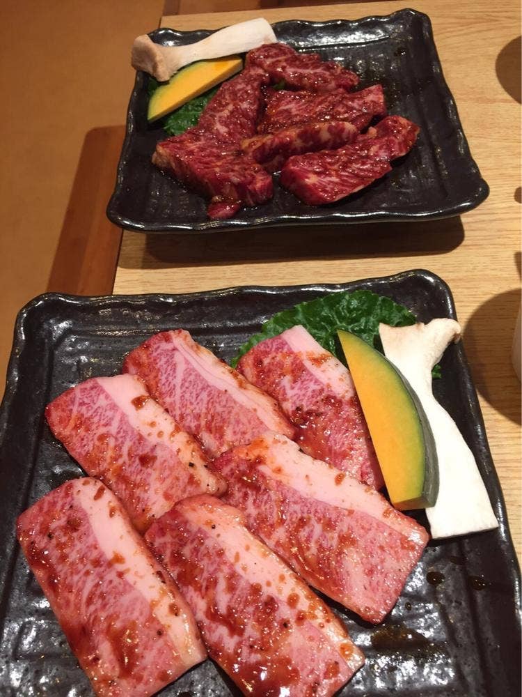 ホルモン・焼肉 桃牛苑