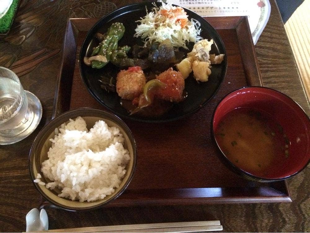 食堂101号室