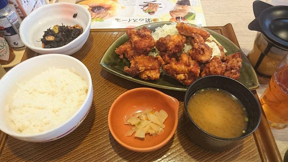 ガスト 宇治槙島店