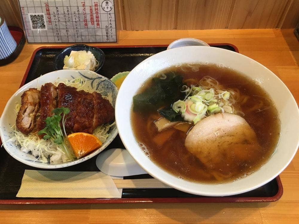 割烹 芳登里