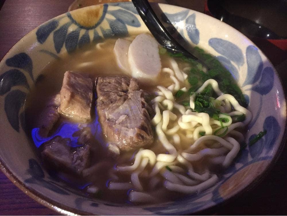 みやら