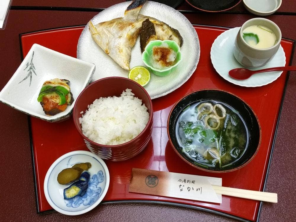 会席料理 なか川