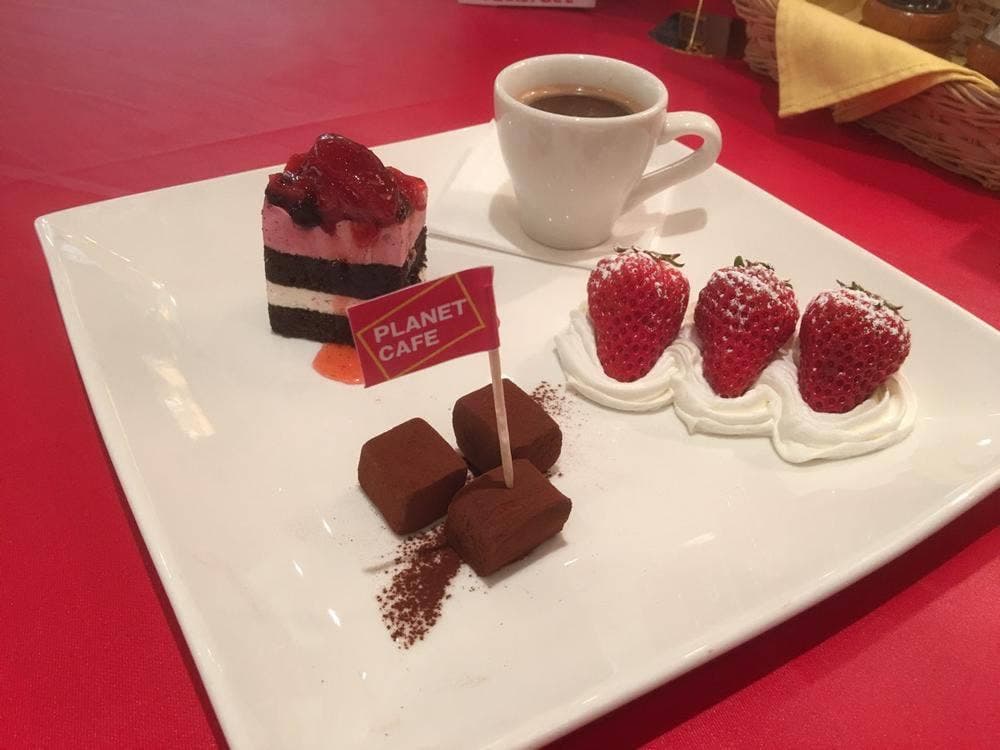 PLANET CAFE
