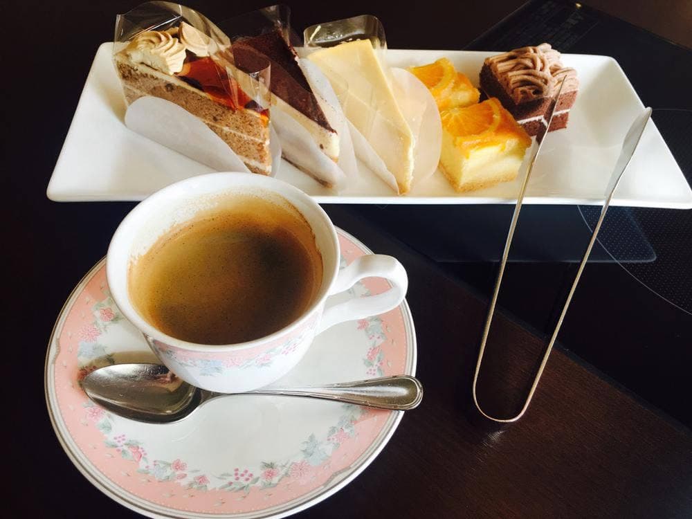 ラウンジ プラシャンティ