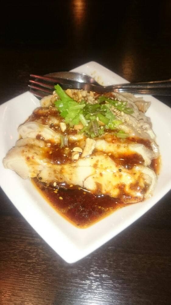 齊華房