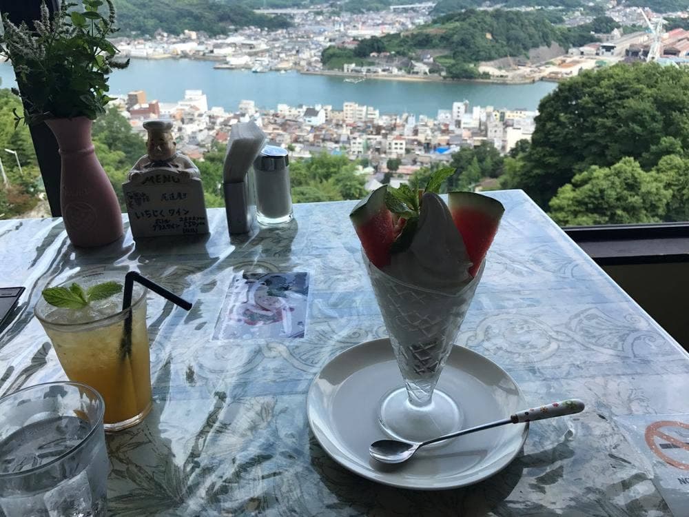 プティ・アノン