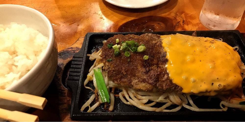 牛タンバーグ 奥の家