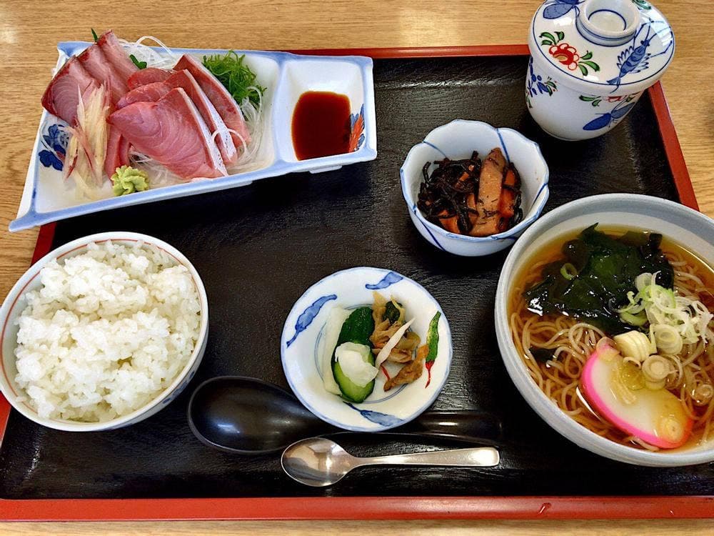 お食事処かめや