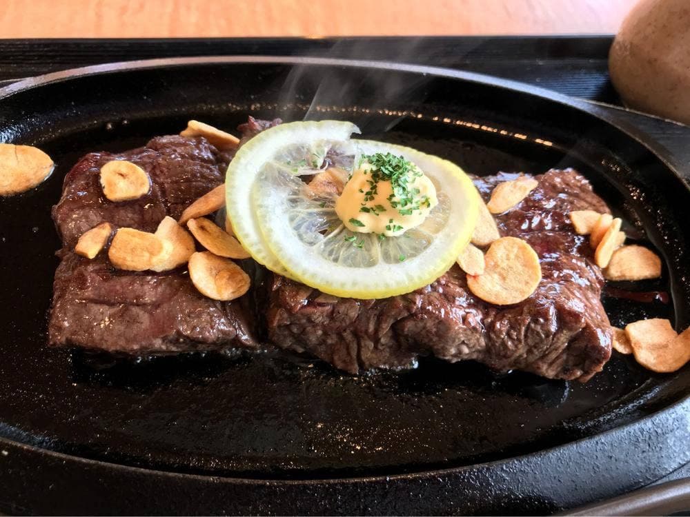 片岡精肉店・焼肉レストラン特牛
