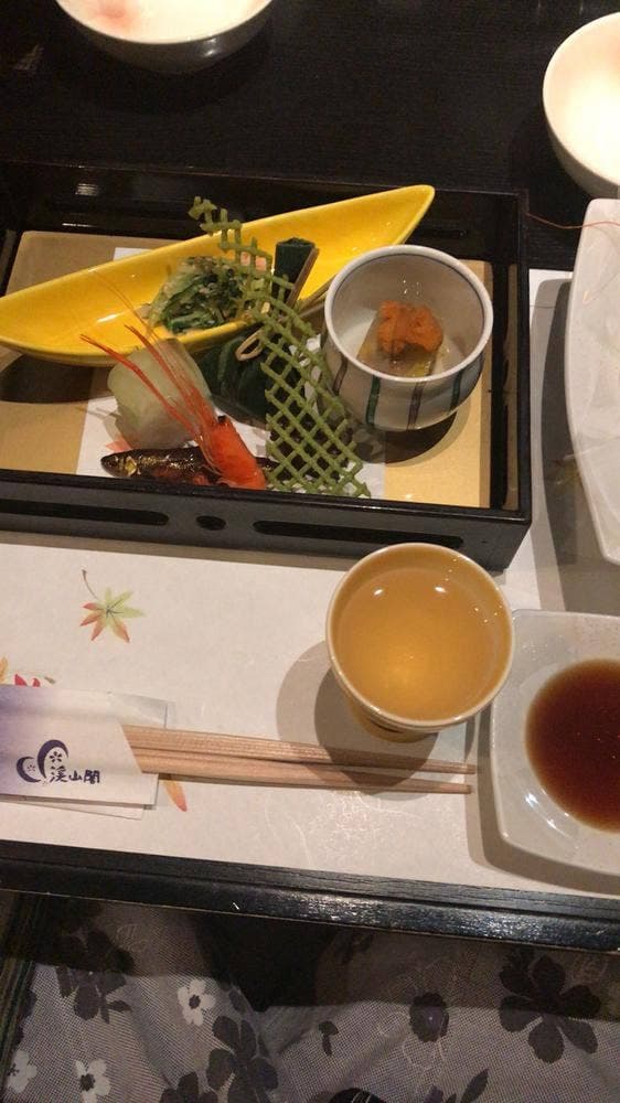 食事処 はなかれん 京都・亀岡・湯の花温泉 おもてなしの宿 渓山閣