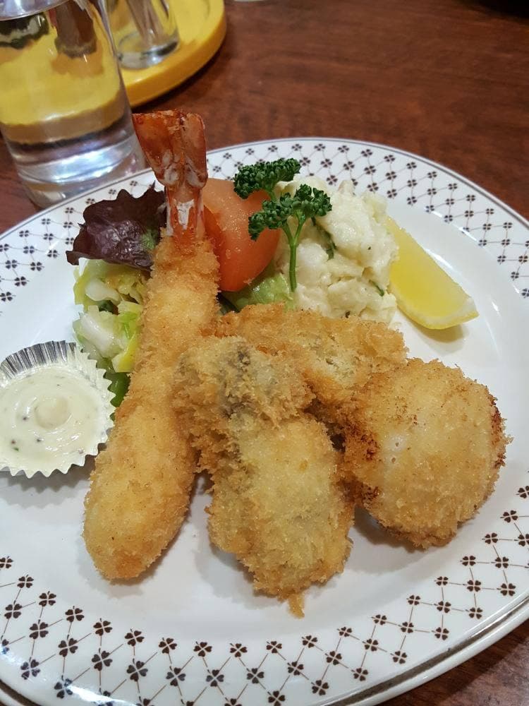 レストランゆり 浅間台本店