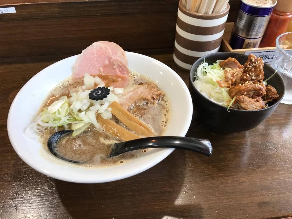 らーめん つけ麺 虎テツ