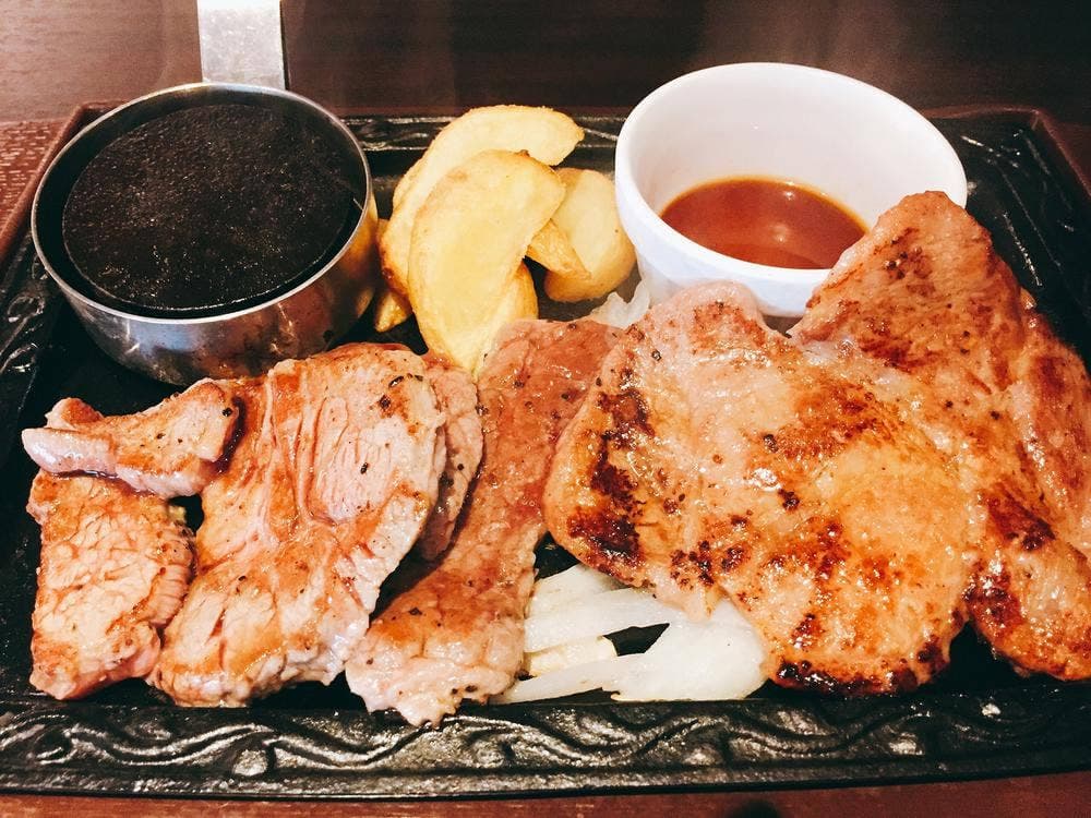 ステーキガスト 福岡新宮店