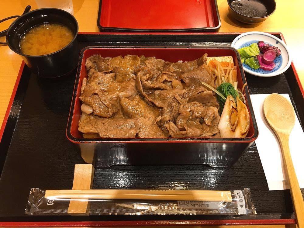 柿安 牛めし 大丸梅田店