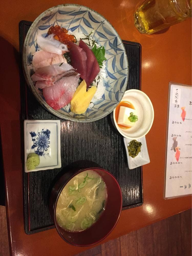 沼津魚市 ひなの家