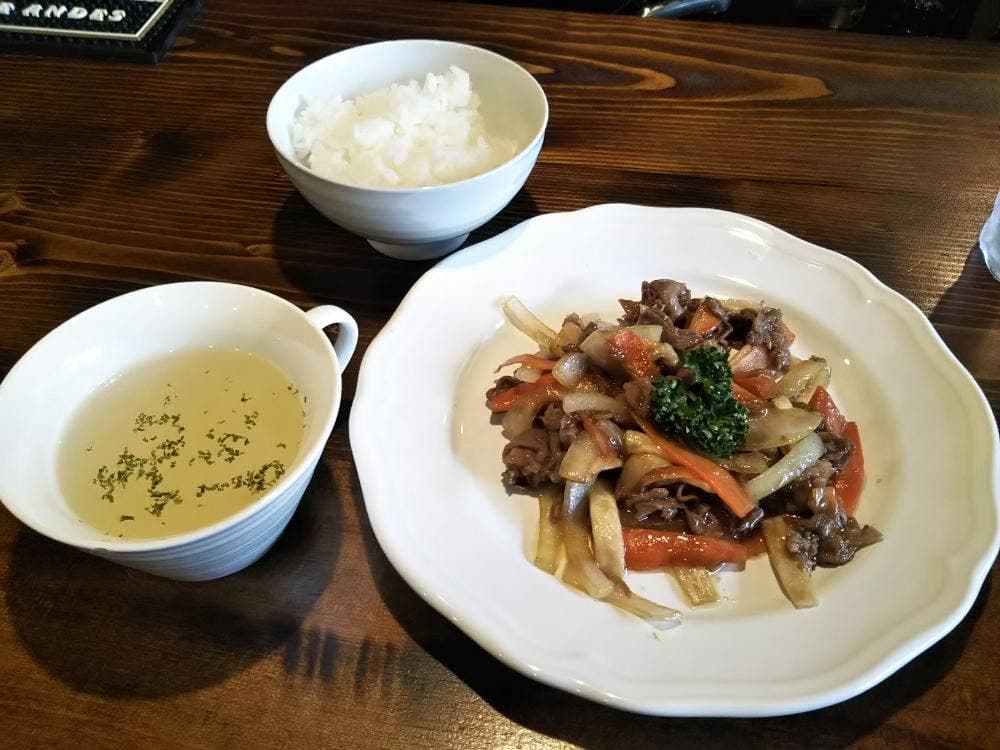 ダイニング カフェ&バー PeMell