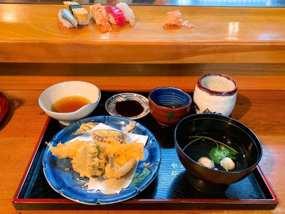 万惣