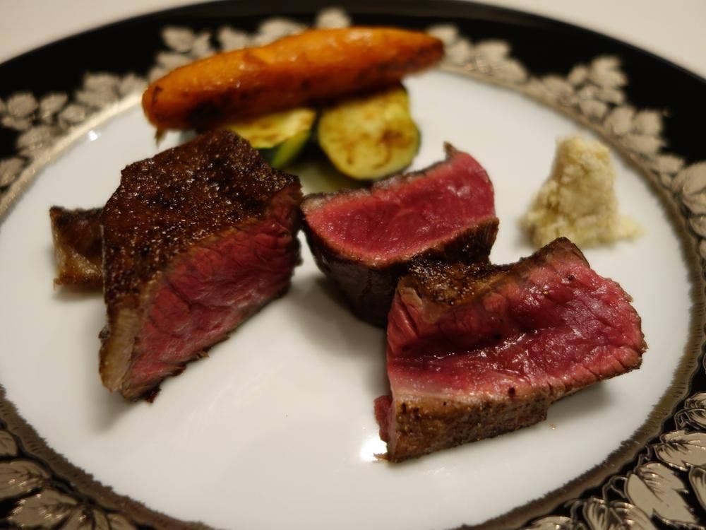 神戸牛炉釜炭焼ステーキ銀座一宮
