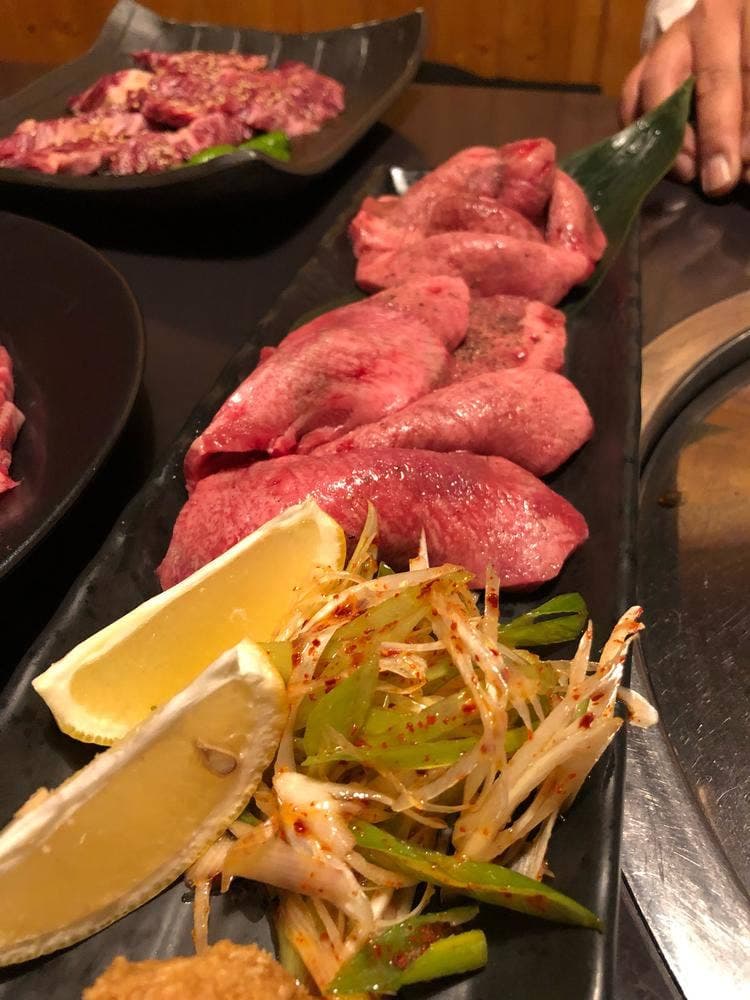 焼肉 スグル